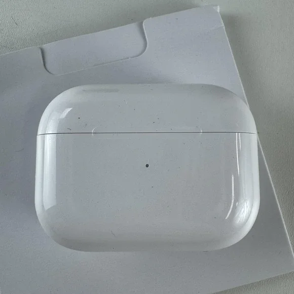 Apple AirPods Pro 2nd Gen Wireless Earbuds White Bluetooth USB-C Case MTJV3AM/A - Picture 8 of 11